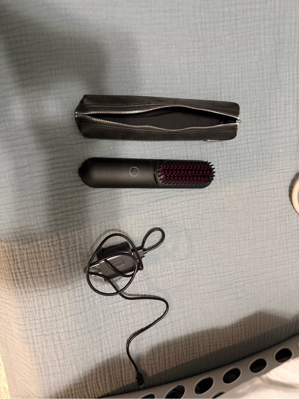 Black Travel Hair Straightening Brush with Case